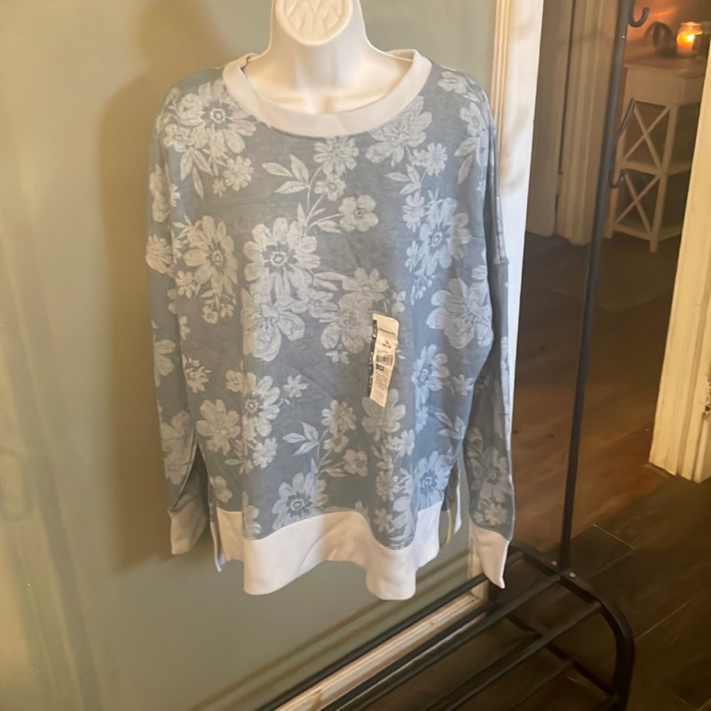Time and Tru floral sweatshirt